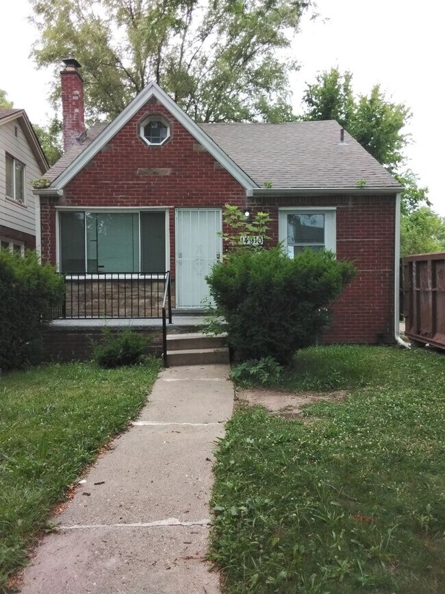Foto del edificio - Renovated 3-Bedroom Home – We Welcome Sect...