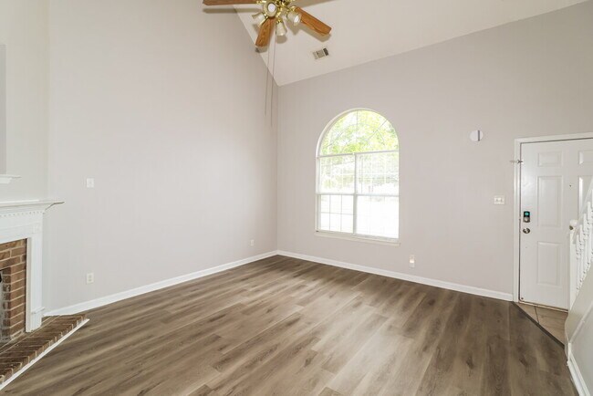 Foto del edificio - 10094 Cameron Ridge TR