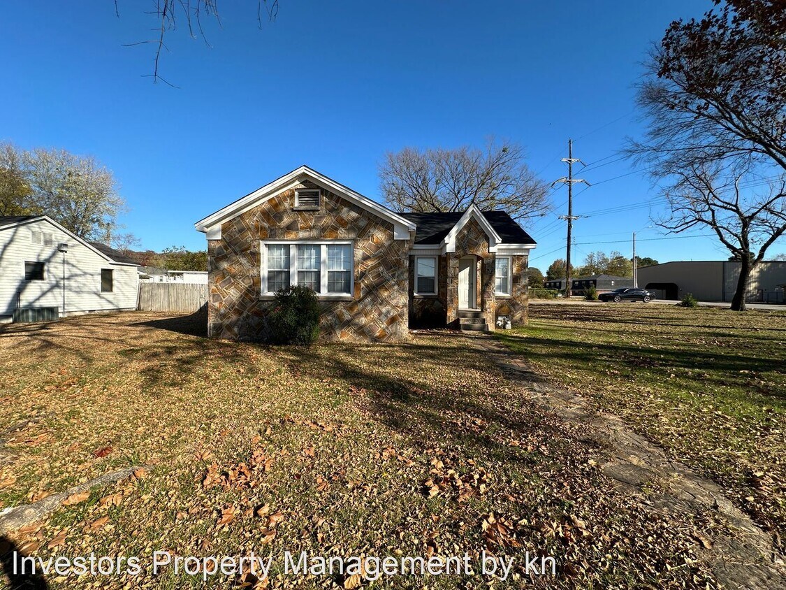3 br, 1 bath House 4221 Jenny Lind Road House Rental in Fort Smith