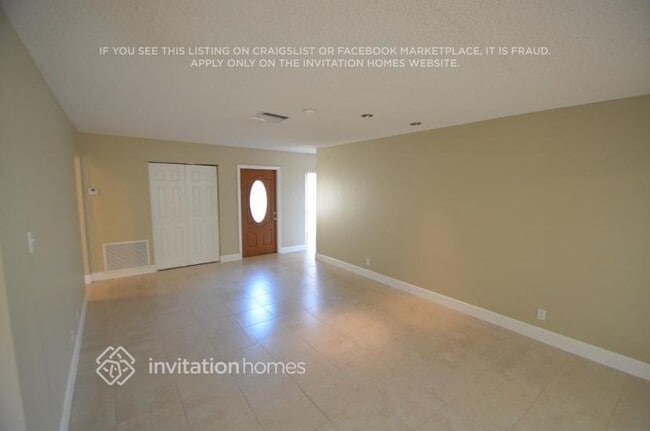 Building Photo - 9381 NW 33rd Pl