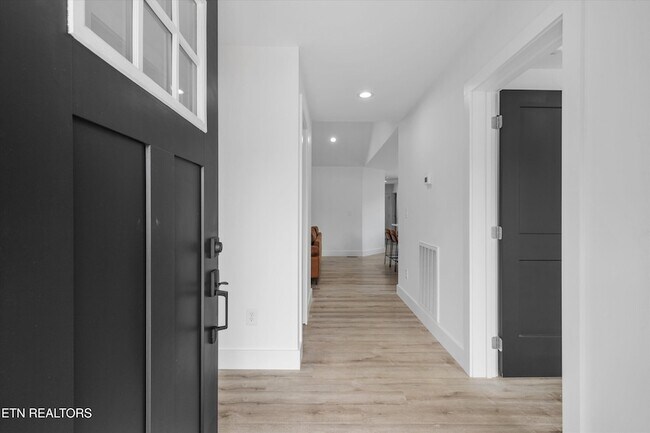 Foto del edificio - 4131 Porter Ave
