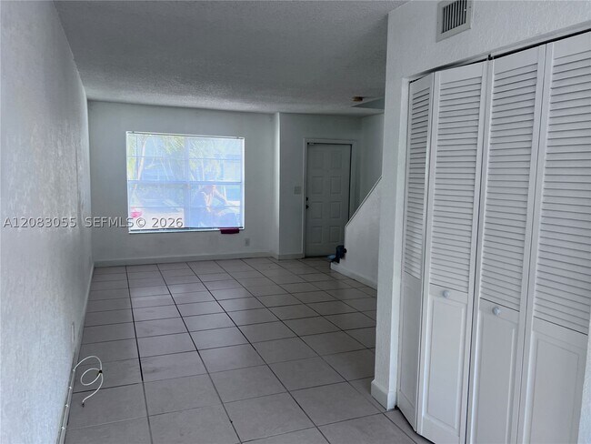 Building Photo - 4651 NW 9th Dr