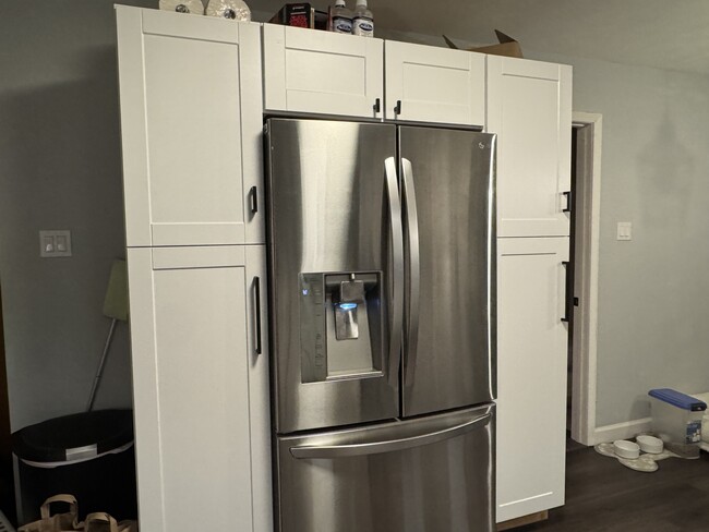 Kitchen Fridge - 5332 Reber Pl