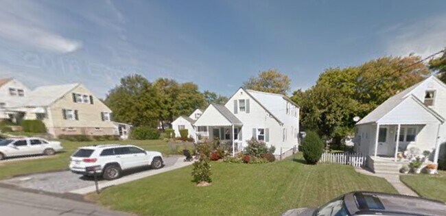 Building Photo - 2930 Grendon Ln