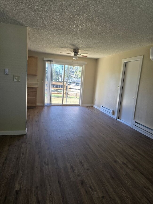 Foto del edificio - Newly renovated 3 bedroom rambler