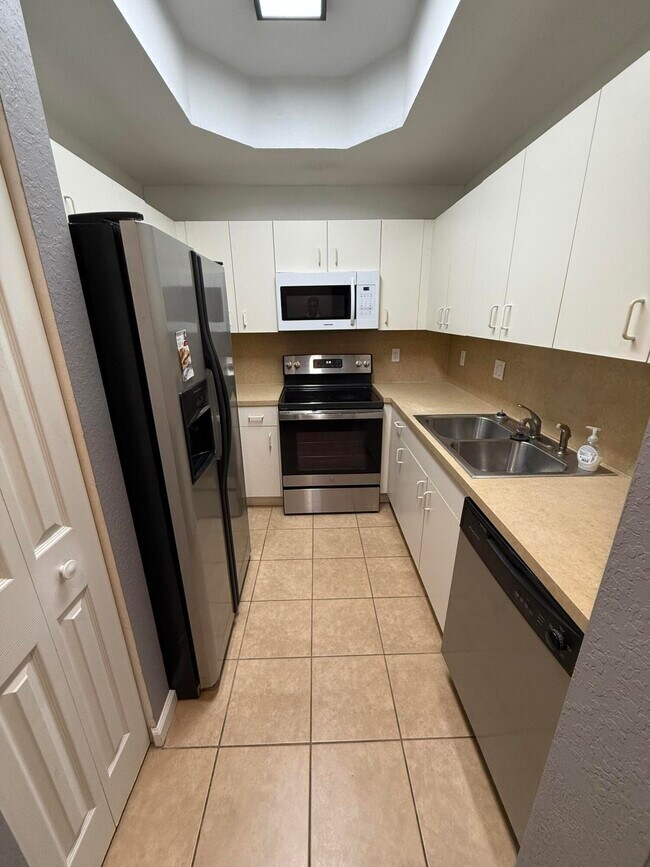 Foto del edificio - 2905 Hidden Hills 2206 Rd
