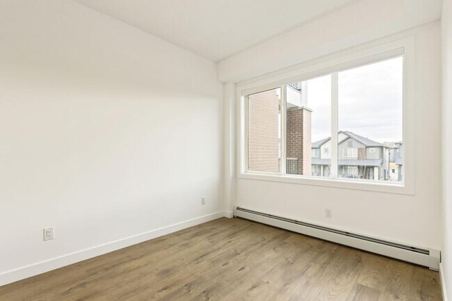 Photo du bâtiment - 2.0 bedroom in Calgary Alberta T2X 5X2