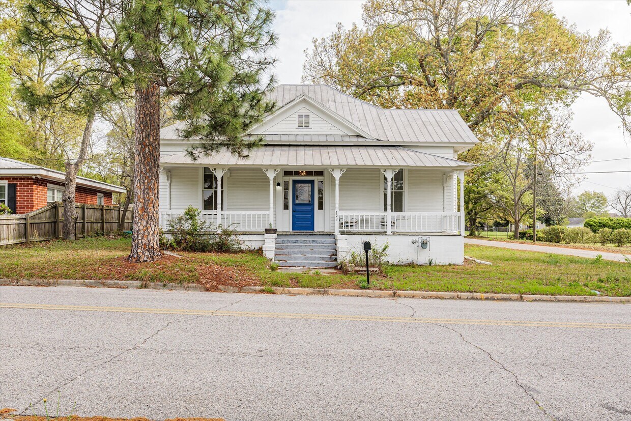 202 Hill St, Wrens, GA 30833 House Rental in Wrens, GA
