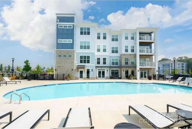 Building Photo - 3230 Furr court