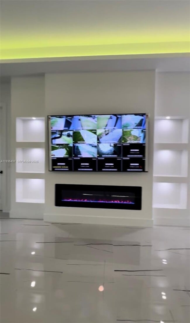 Foto del edificio - 616 Maple Ave N