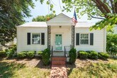 Foto principal - Quaint 2 Bedroom 1 Bath Home in Henrico!! ...