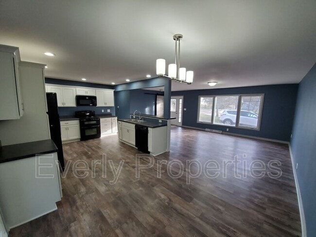 Foto del edificio - 6716 South Dr