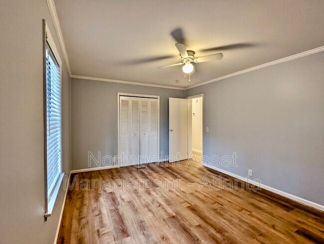 Foto del edificio - 887 Westland Dr SW