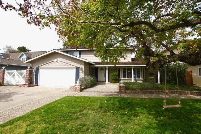 Building Photo - 1715 Grizilo Dr