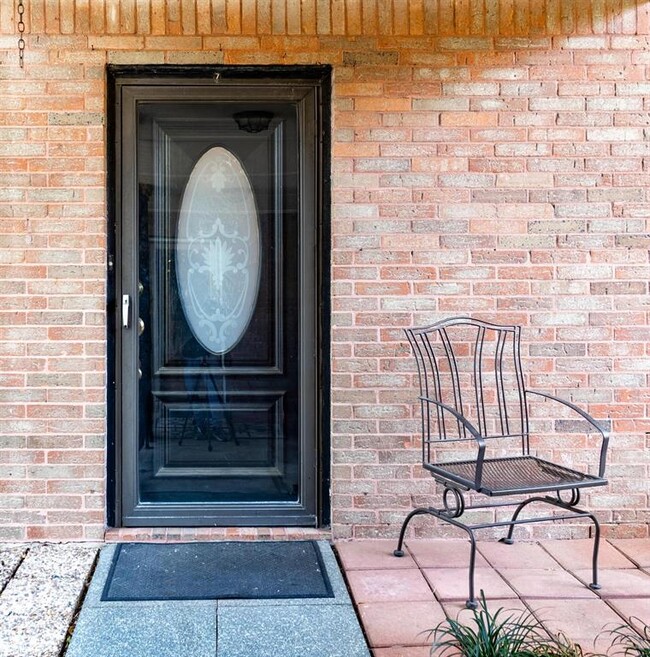 Foto del edificio - 2711 Briarhurst Dr