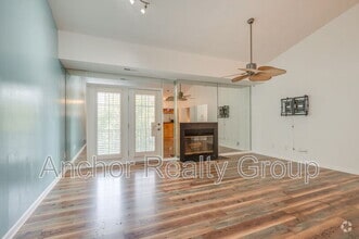 Building Photo - 315 24th St
