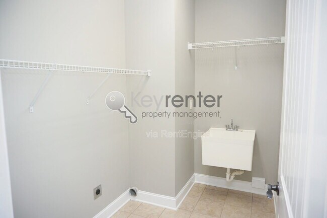 Foto del edificio - 5410 Mandarin Cir