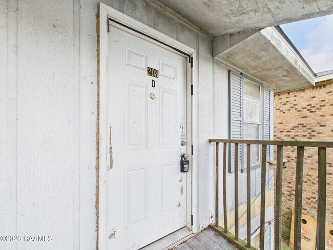 Foto del edificio - 208 Vieux Orleans Cir