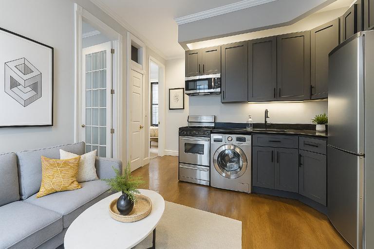 Photo - 68 Clinton Street (Rivington & Stanton St), #1B