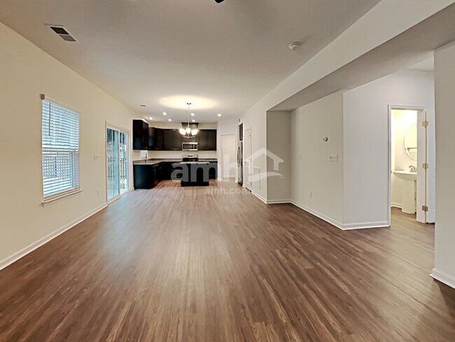 Building Photo - 5054 Twin River Dr