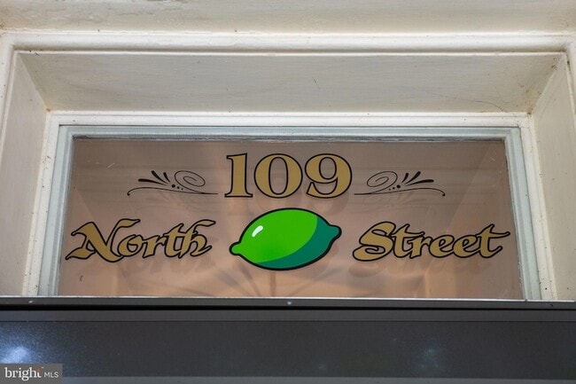 Building Photo - 109 N Lime St