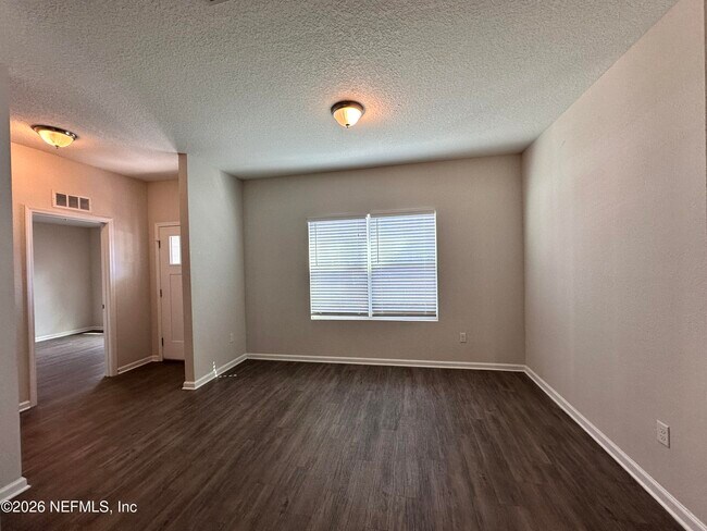 Foto del edificio - 3460 Belfort Rd