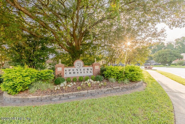 Foto del edificio - 326 Wildberry Ct