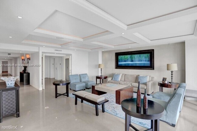 Building Photo - 3 br, 4 bath Condo - 20201 E Country Club ...
