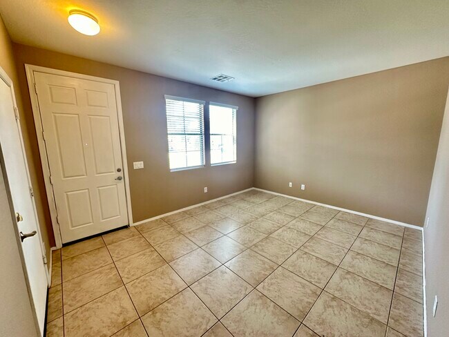 Building Photo - 11752 W Foothill Dr