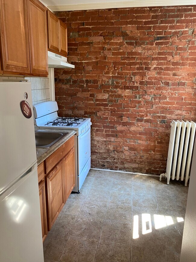 Kitchen - 3402 F St