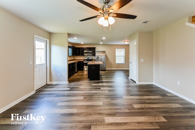 Foto del edificio - 10031 Orchid Spring Ln