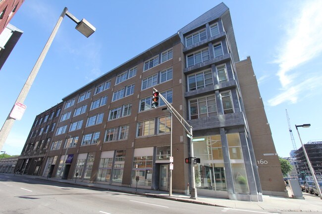 Building Photo - 160 E Berkeley St