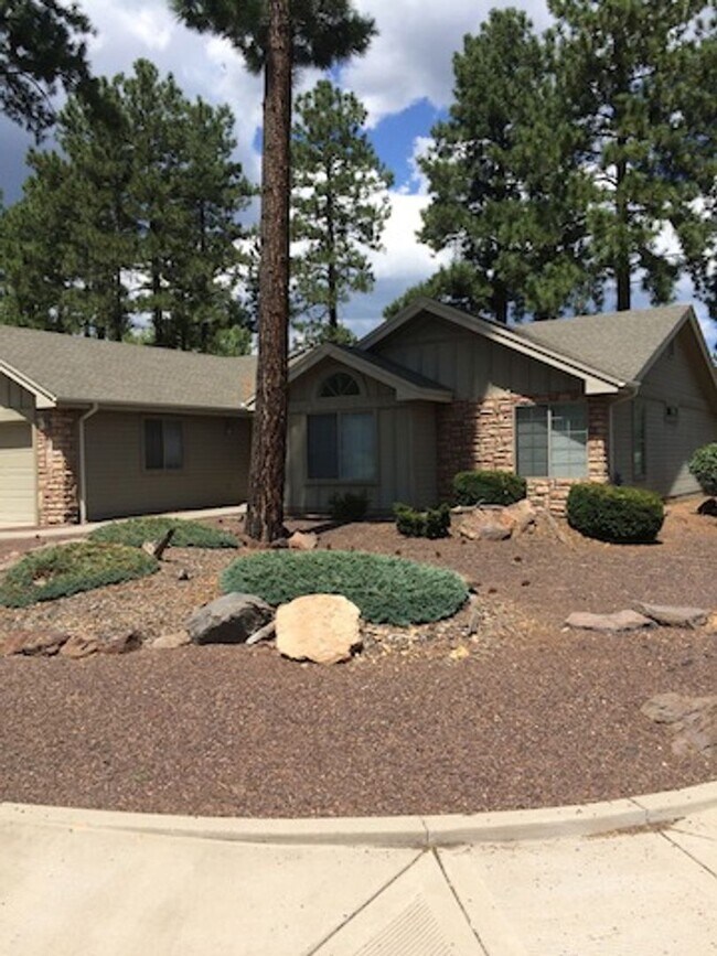 Foto del edificio - Sweet 3 bedroom single level home in Bould...