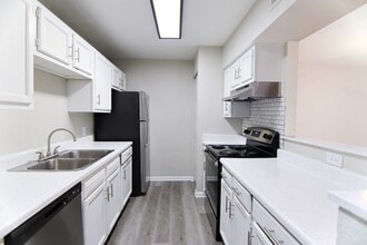 Building Photo - The Latitude Apartments