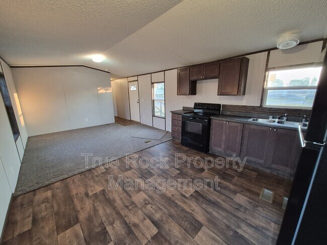 Foto del edificio - 16213 County Rd 1525