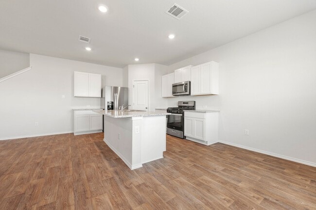 Building Photo - 4 Weeks Free!! Like New Home In The Preserve at Medina!!!