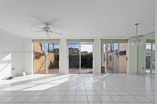 Foto del edificio - 10208 NW 51st Terrace