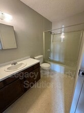 Building Photo - 700 S 12th St