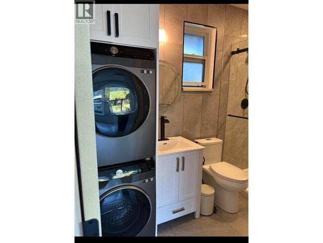 Building Photo - 2626 Spuraway Ave