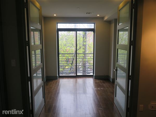 Building Photo - 508 Seneca Ave