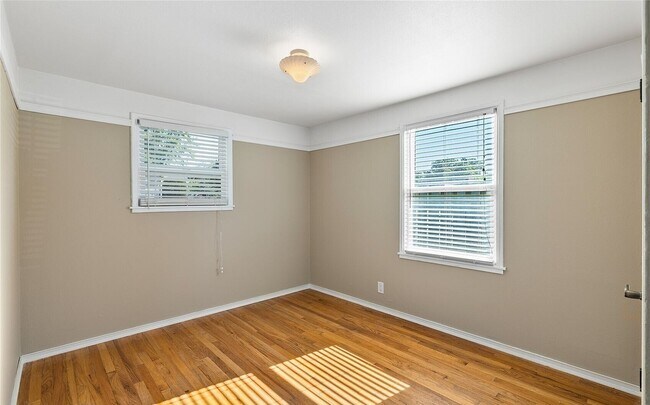 Foto del edificio - 707 Whitman St