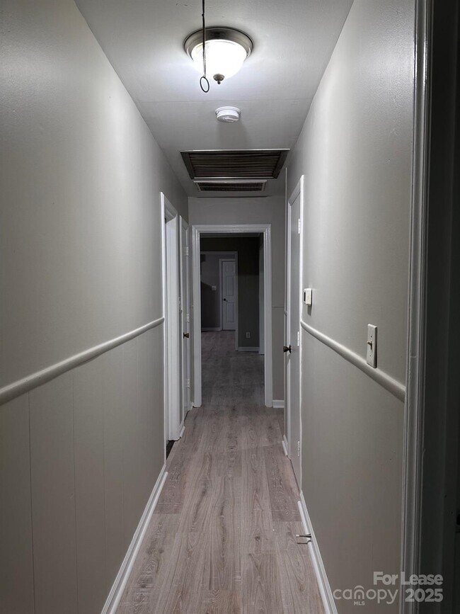 Foto del edificio - 10731 Osprey Dr