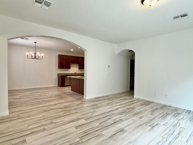 Foto del edificio - 3954 E Leslie Dr