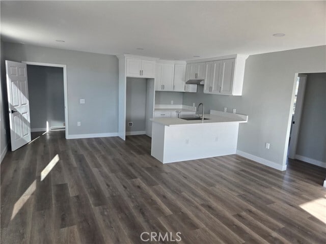 Building Photo - 577 W La Cadena Dr