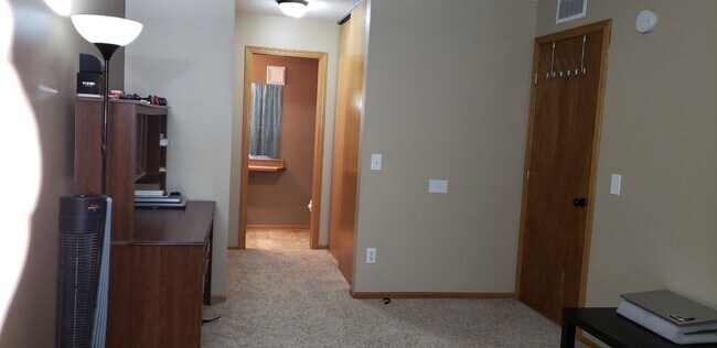 Foto del edificio - 2Bed 1.5Bath Townhome in Eden Prairie *Nea...