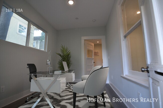 Foto del edificio - 1336 S Catalina St