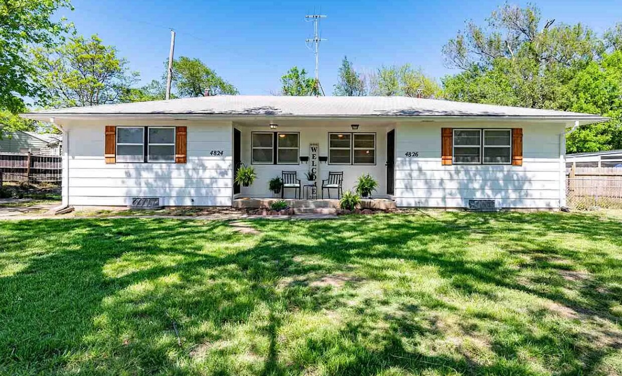Foto principal - E Pine St Duplex