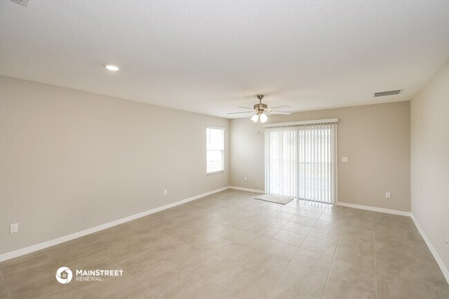 Building Photo - 15466 Woodbury Dr