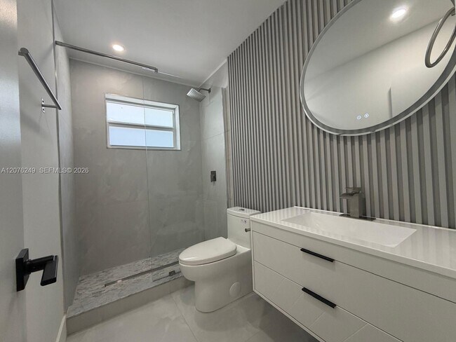 Foto del edificio - 501 NW 25th Ct