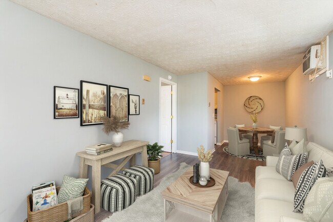 Foto del edificio - 225 Landings Dr